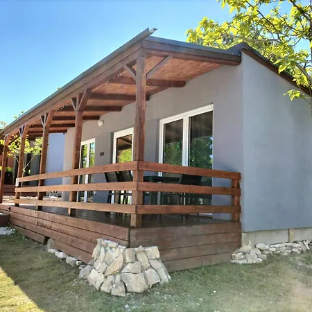 Sunny 18 - Rodzinny W Dalmacji Ferienhaus